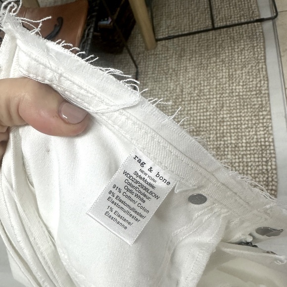 Rag & Bone Low Rise Flare Kinsley Jeans in Optic White. - Picture 10 of 10